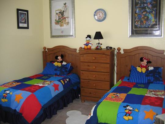 Mickey's Hideaway Windsor Hills 3 Bedroom Vacation Condo Disney Area www.mickeyscondo.com/mickeyshideaway