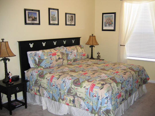 Mickey's Hideaway Windsor Hills 3 Bedroom Vacation Condo Disney Area www.mickeyscondo.com/mickeyshideaway